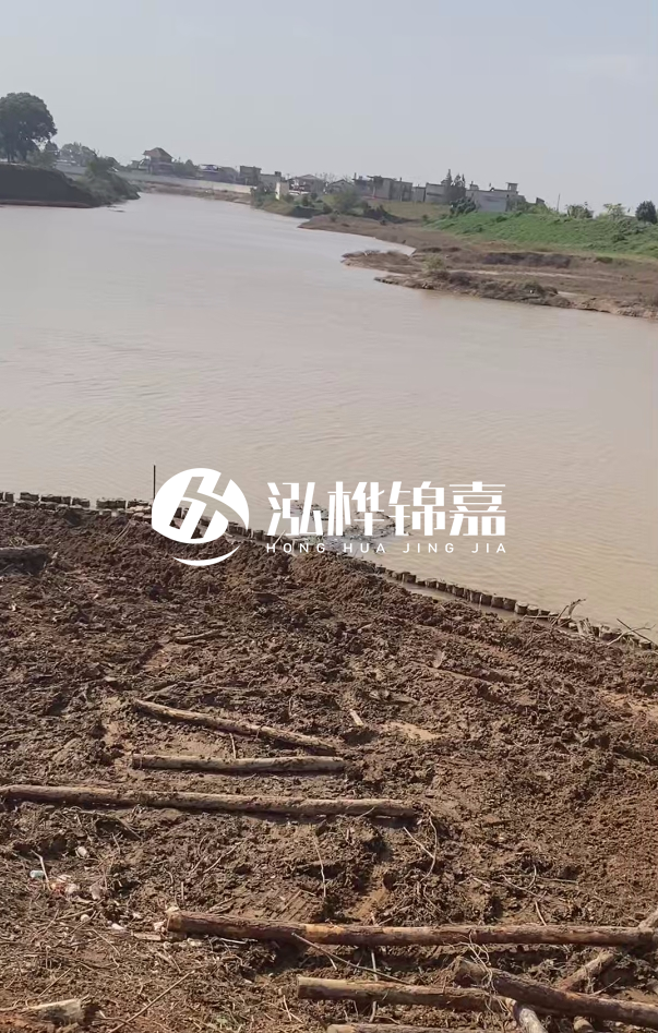 打松木樁施工用什么機械最好-松木樁施工技術(shù)要求？