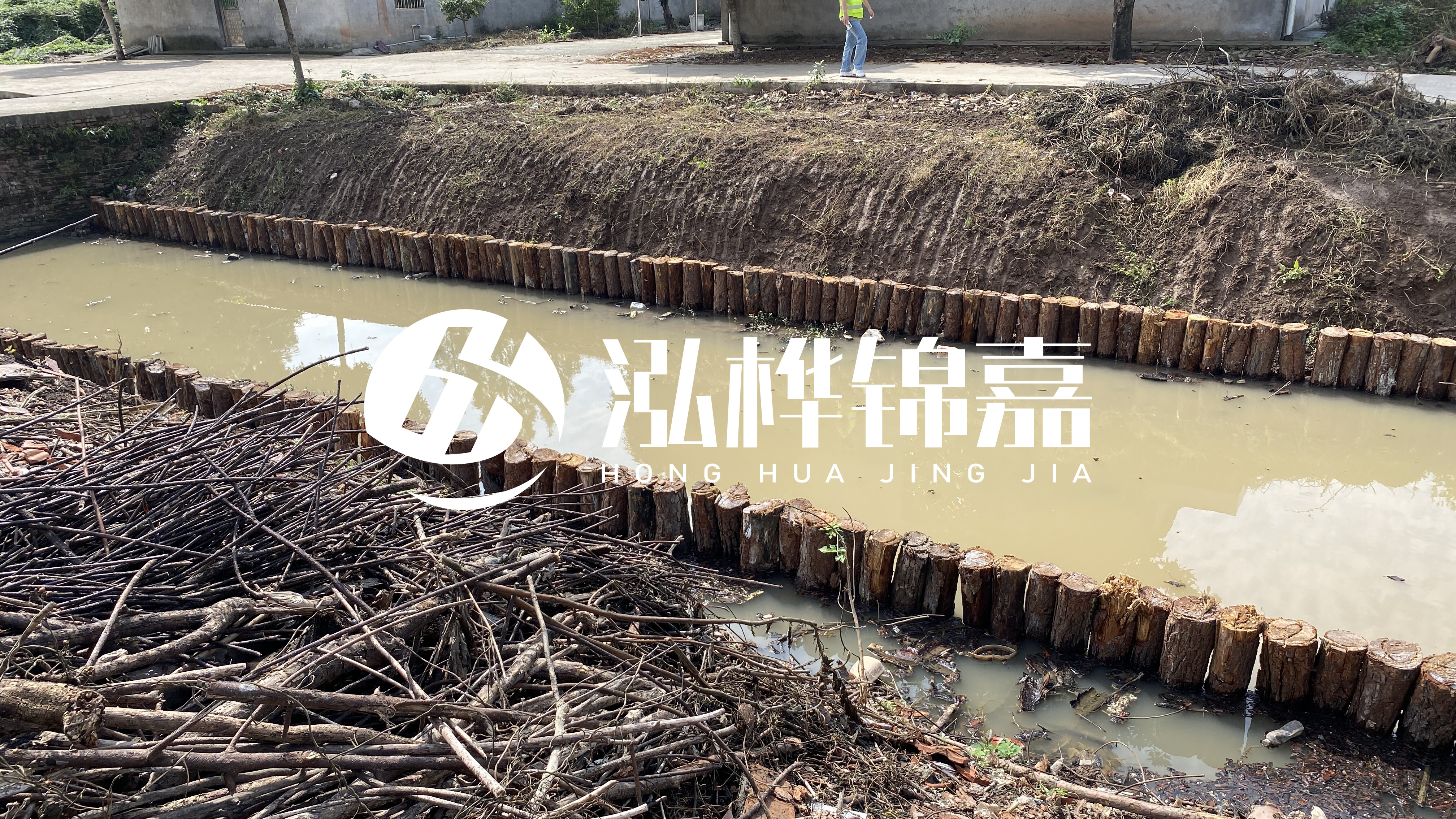 打樁木樁的間距和排列方式有何講究？不懂這些細節(jié)，工程質量堪憂！